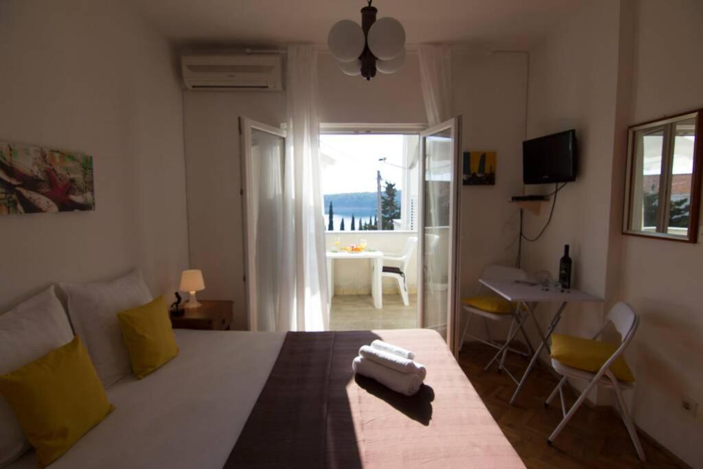 Sea View Room With Kitchen, Balcony&Air Condition Barbat na Rabu Buitenkant foto